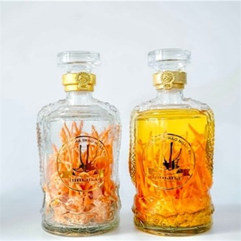 Đông trùng hạ thảo cấy trong chai – Chai RỒNG 500ML (có rượu nếp)